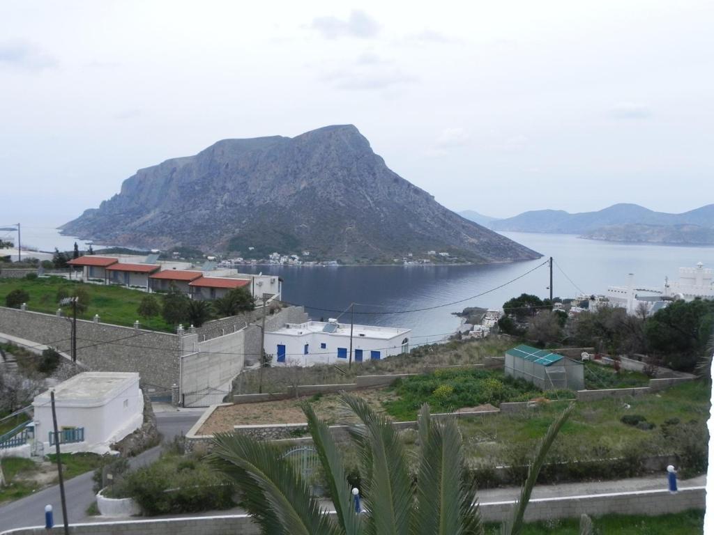 Hotel Kamari Masouri Exterior photo