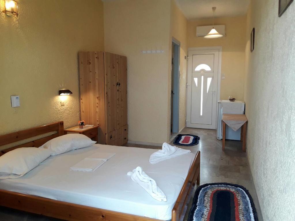 Hotel Kamari Masouri Exterior photo